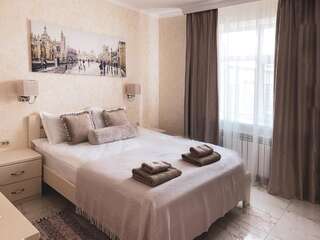 Апартаменты Starosvetskiy Pan Миргород Улучшенный номер с кроватью размера «queen-size»-3